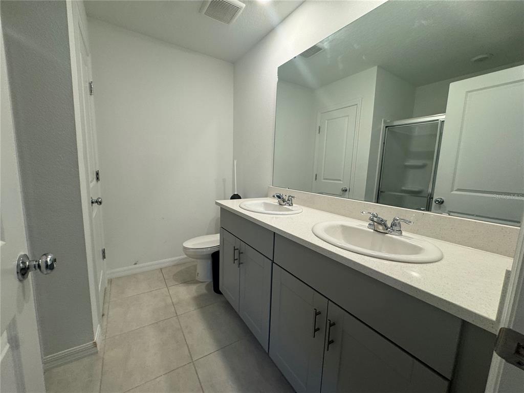 3093 Skyline Loop Kissimmee, FL 34758 - Photo 6 of 10
