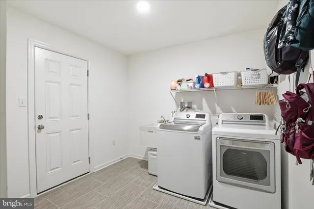 $469,000 | 1624 Fountain Rock Drive, Dover, PA 17315