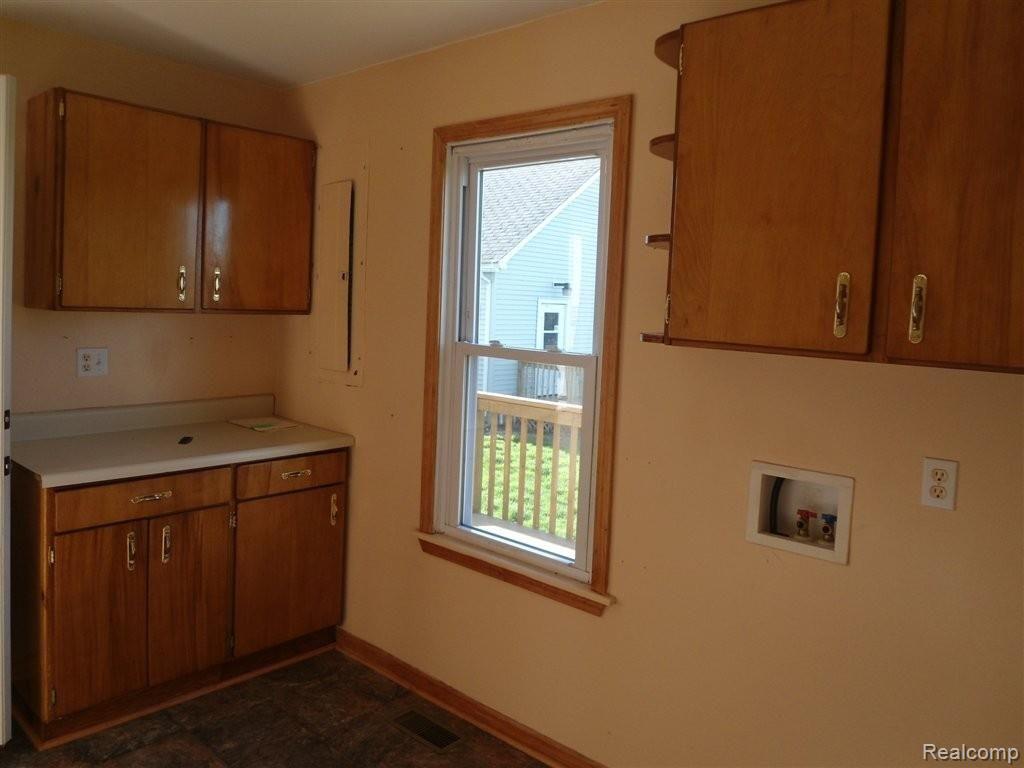 7182 Bowers Road Imlay City, MI 48444 - Photo 6 of 12 052.JPG