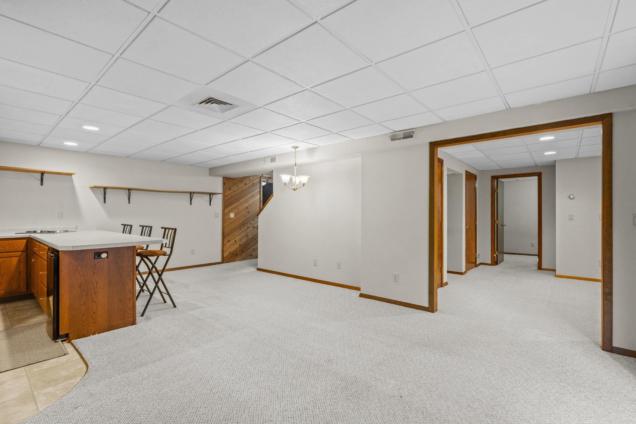 921 Divot Place Green Bay, WI 54313 - Photo 38 of 66