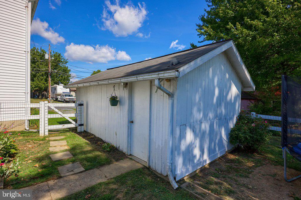 1321 Church Street Lititz, PA 17543 - Photo 23 of 27