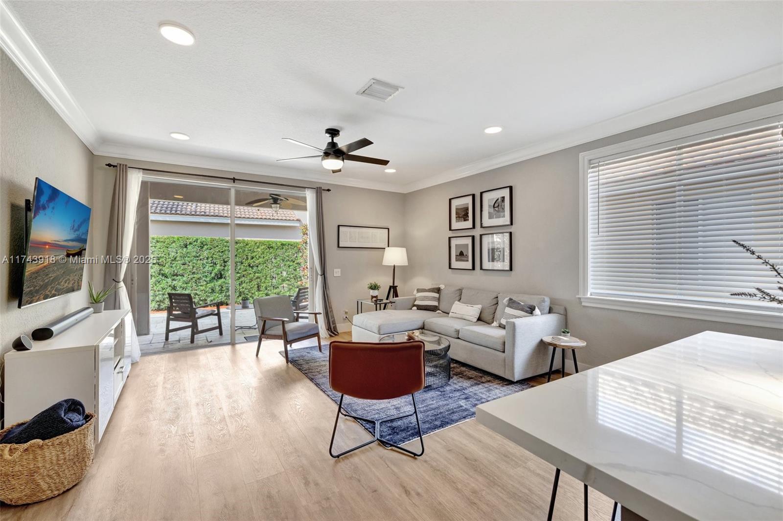 679 Conservation Drive Weston, FL 33327 - Photo 17 of 60