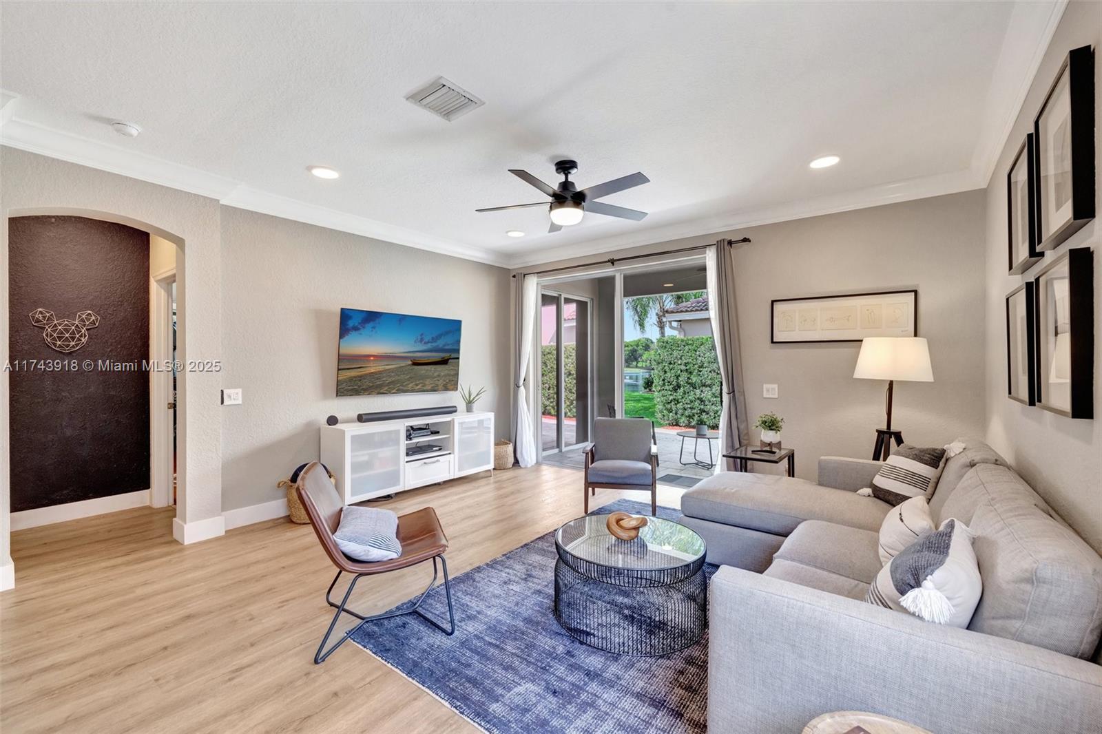 679 Conservation Drive Weston, FL 33327 - Photo 20 of 60