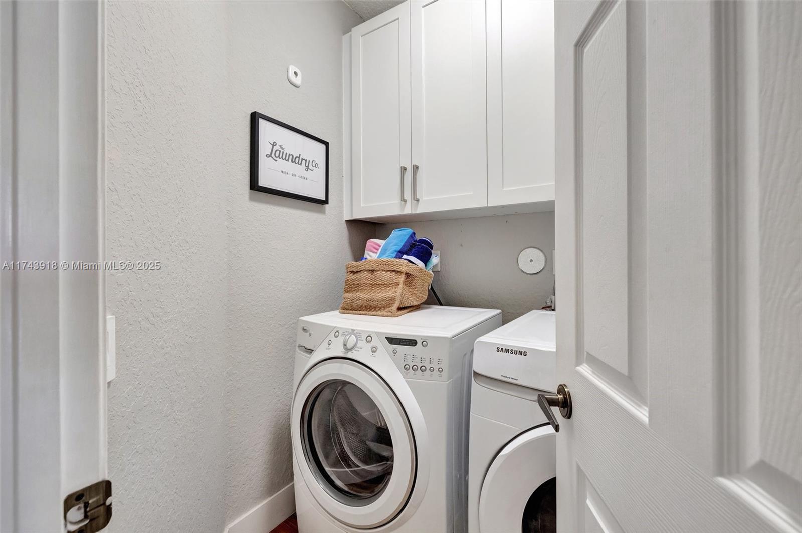 679 Conservation Drive Weston, FL 33327 - Photo 39 of 60