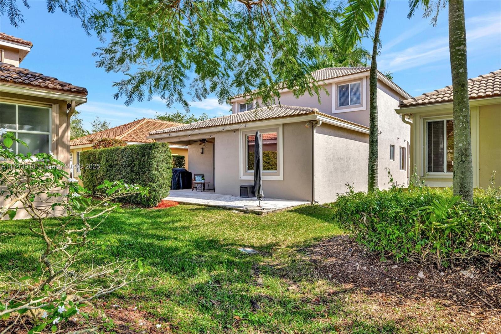 679 Conservation Drive Weston, FL 33327 - Photo 45 of 60