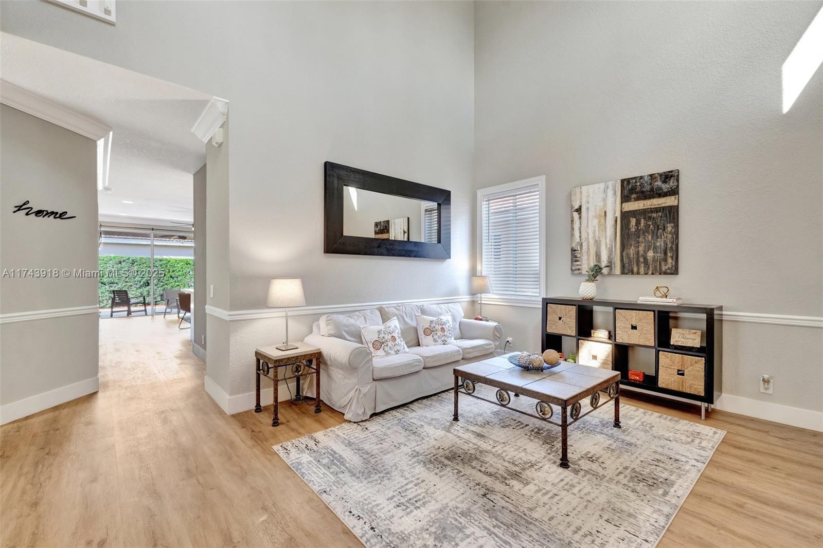 679 Conservation Drive Weston, FL 33327 - Photo 7 of 60