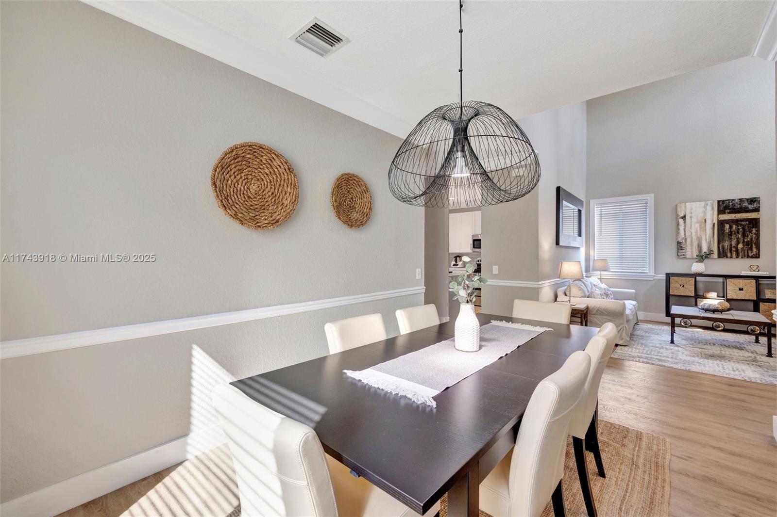 679 Conservation Drive Weston, FL 33327 - Photo 10 of 60