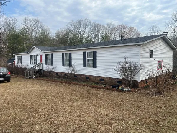 $230,000 | 1024 Frans Road, Westfield, NC 27053