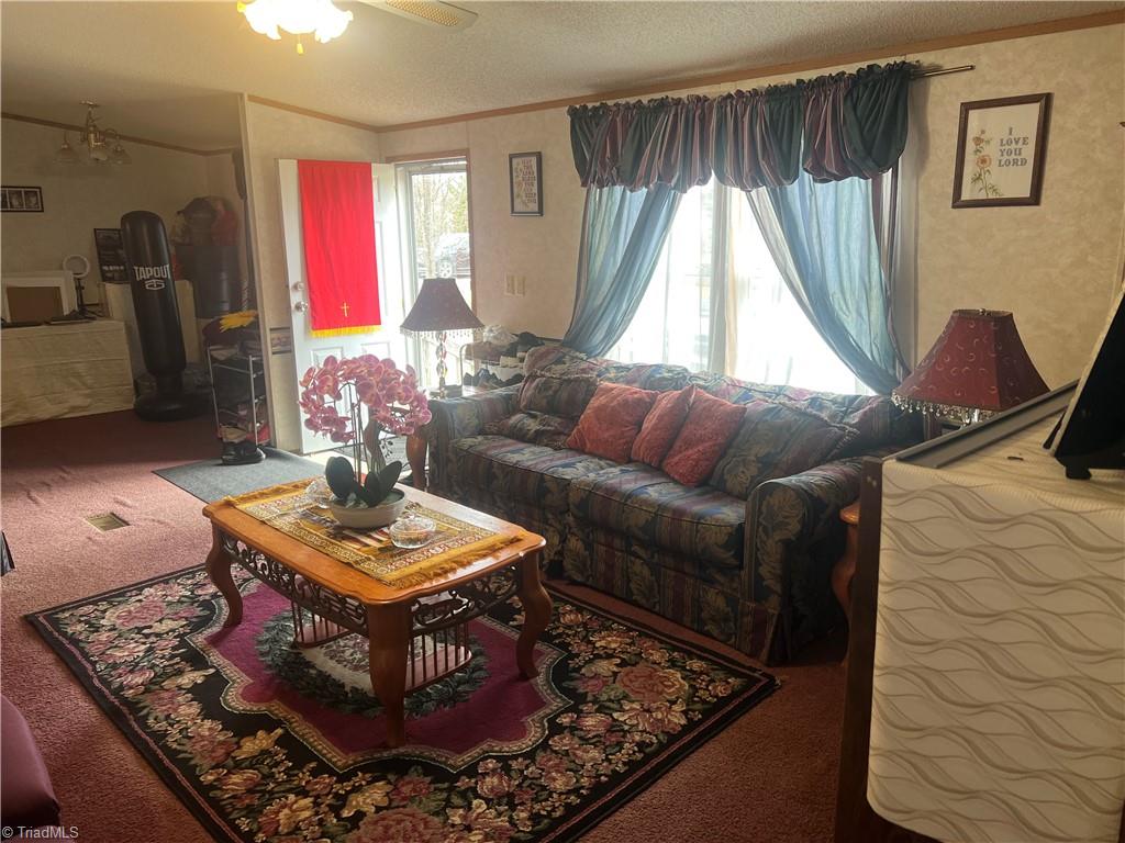 1024 Frans Road Westfield, NC 27053 - Photo 12 of 29 Front Living Room