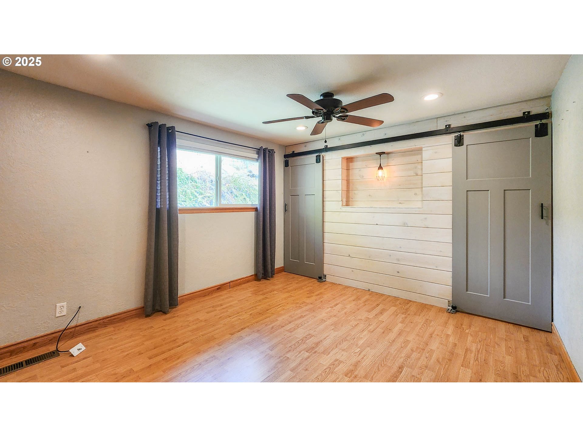 6649 Garden Valley Road Roseburg, OR 97471 - Photo 26 of 44 a bathroom with a sink and a shower