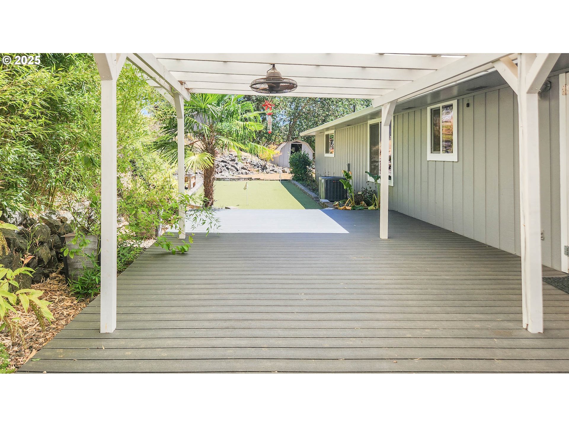 6649 Garden Valley Road Roseburg, OR 97471 - Photo 8 of 44 a black and white photo of a house