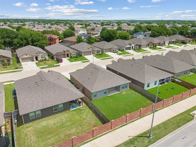 $275,000 | 2941 Manu Street, Fort Worth, TX 76123