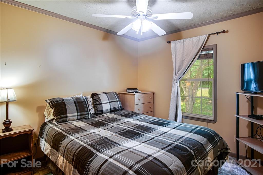 708 Riverbend Road Sylva, NC 28779 - Photo 38 of 48 Gallery Image 38