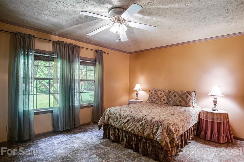 708 Riverbend Road Sylva, NC 28779 - Photo 44 of 48 Gallery Image 44