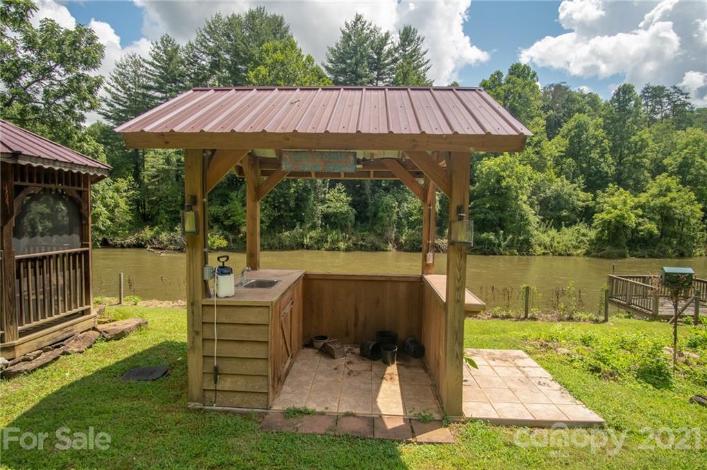 708 Riverbend Road Sylva, NC 28779 - Photo 6 of 48 Gallery Image 6