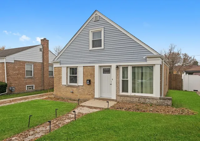 $299,000 | 540 47th Avenue, Bellwood, IL 60104