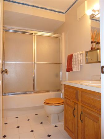 4975 Washington Street, Unit 305 Boston, MA 02132 - Photo 8 of 16