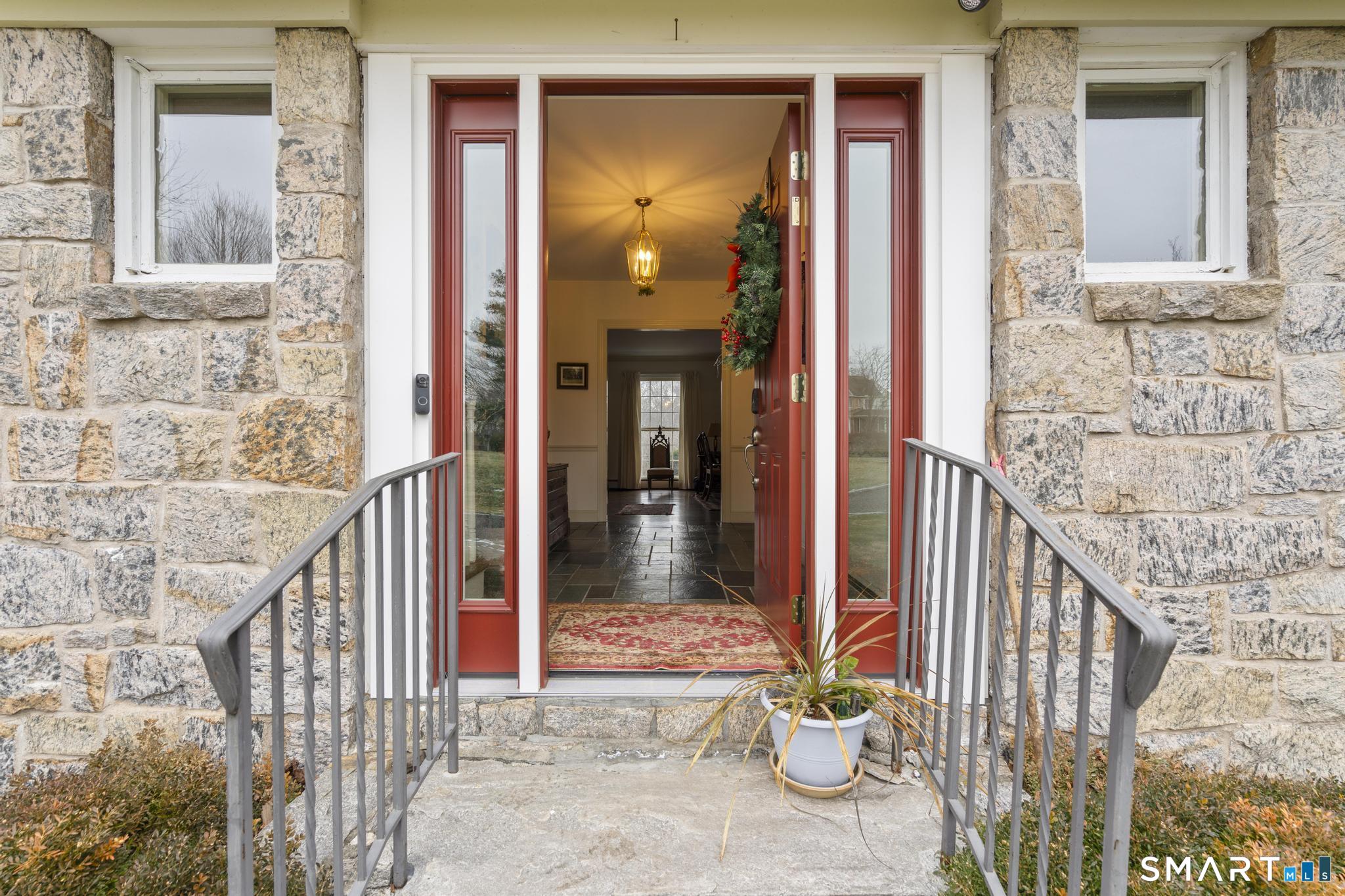 84 Munson Road Middlebury, CT 06762 - Photo 12 of 39