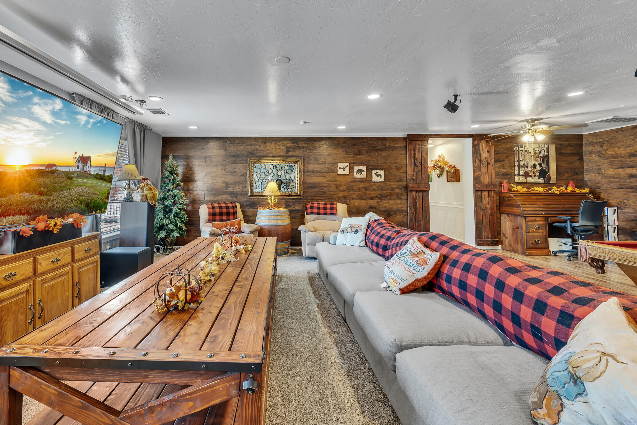 17681 Busher Way Tehachapi, CA 93561 - Photo 38 of 54 a living room with furniture and kitchen view