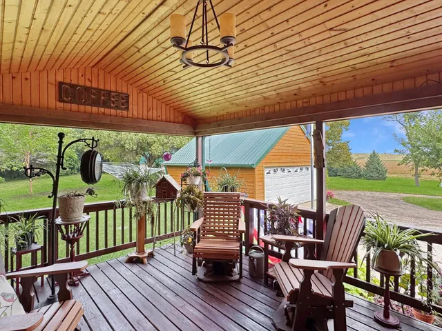 $260,000 | 311 1st Street, Russell, MN 56169