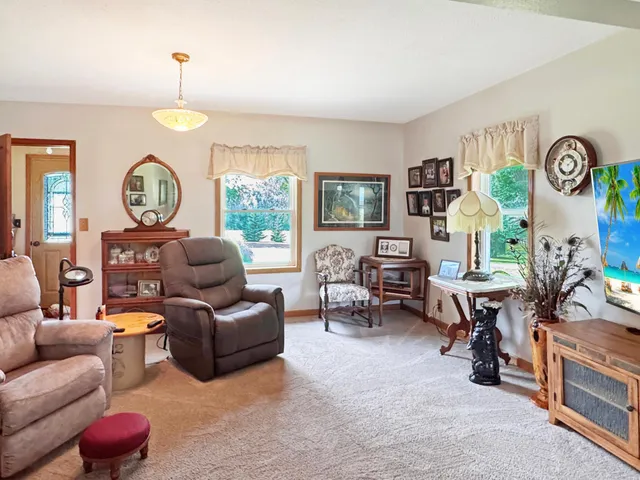 $260,000 | 311 1st Street, Russell, MN 56169