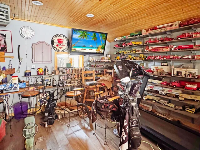 $260,000 | 311 1st Street, Russell, MN 56169