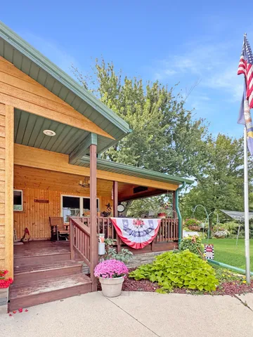 $260,000 | 311 1st Street, Russell, MN 56169