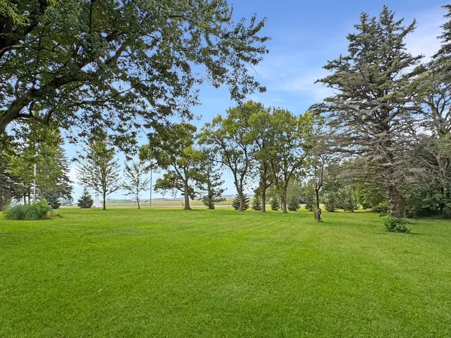 $260,000 | 311 1st Street, Russell, MN 56169