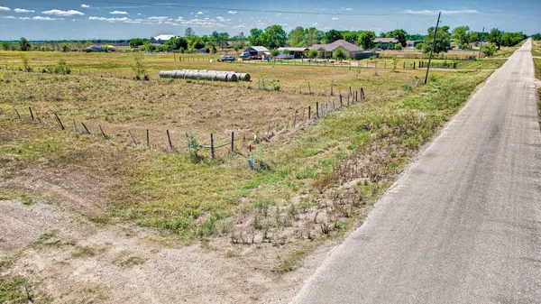 $750,000 | 1 Beard Road, Needville, TX 77461