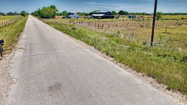 $750,000 | 1 Beard Road, Needville, TX 77461