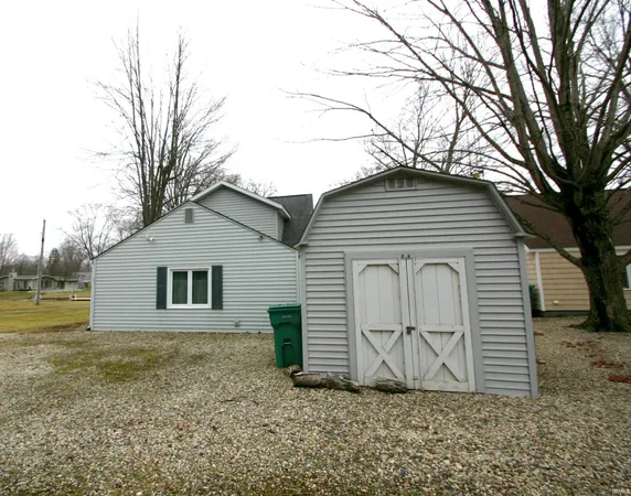 $400,000 | 96 EMS T48A Lane, Syracuse, IN 46567