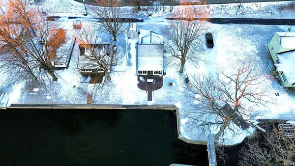 $400,000 | 96 EMS T48A Lane, Syracuse, IN 46567