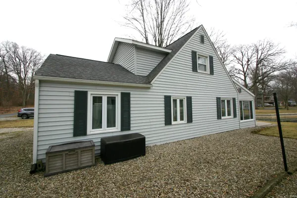 $400,000 | 96 EMS T48A Lane, Syracuse, IN 46567