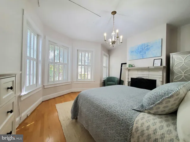 $919,000 | 1414 North Carolina Avenue Northeast, Washington, DC 20002