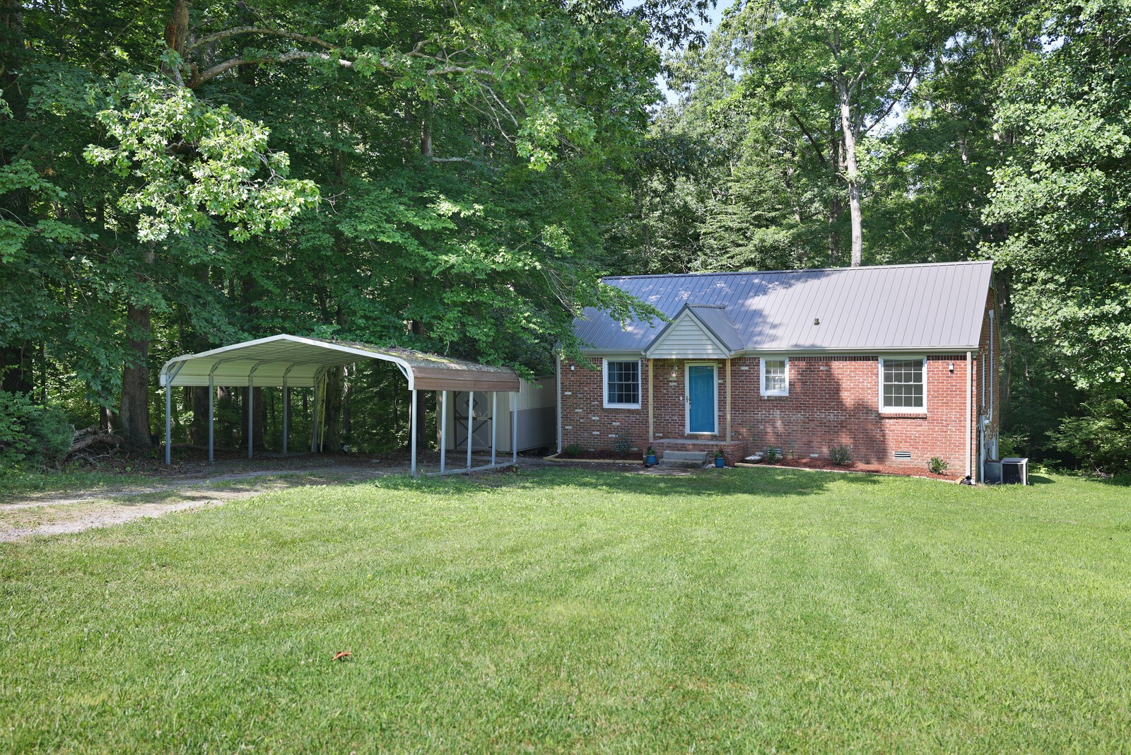 1024 Granada Road Ashland City, TN 37015 - Photo 1 of 13 Gallery Image 1