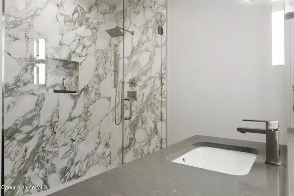 $2,300,000 | 28 Eden Vw Way, Sagle, ID 83860