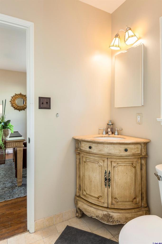 1640 Opechee Way Glendale, CA 91208 - Photo 19 of 27 Additional Photo