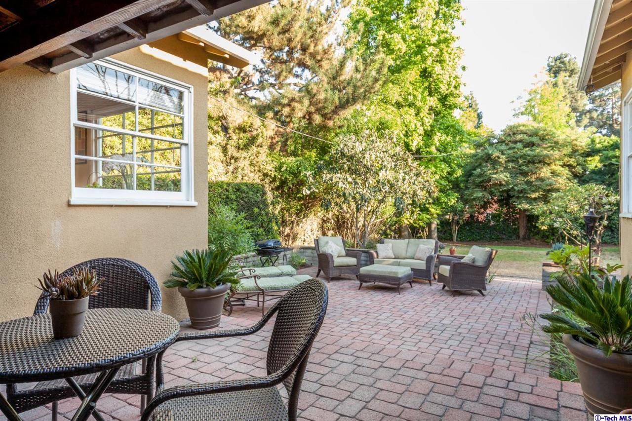 1640 Opechee Way Glendale, CA 91208 - Photo 3 of 27 Additional Photo