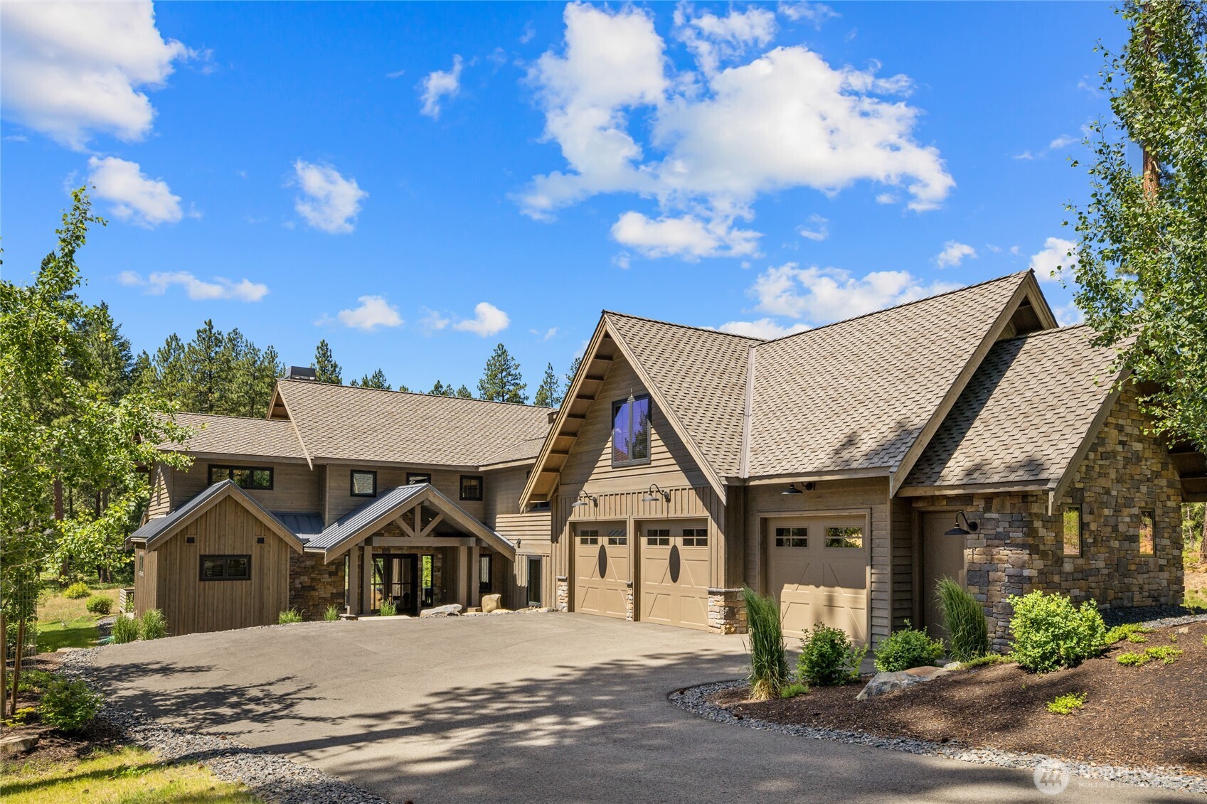 681 Steam Gin Loop Cle Elum, WA 98922 - Photo 2 of 38
