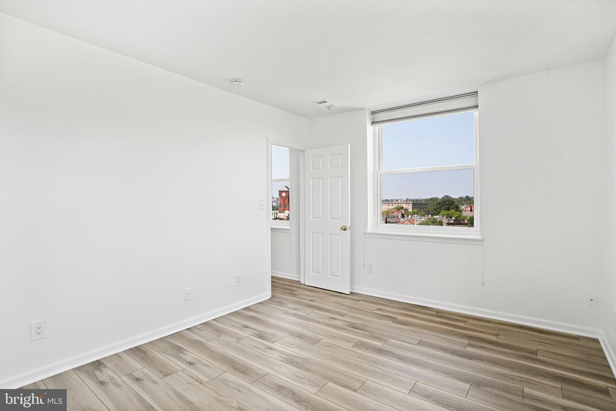 1920 S Street Northwest, Unit 804 Washington, DC 20009 - Photo 19 of 25 a view of an empty room