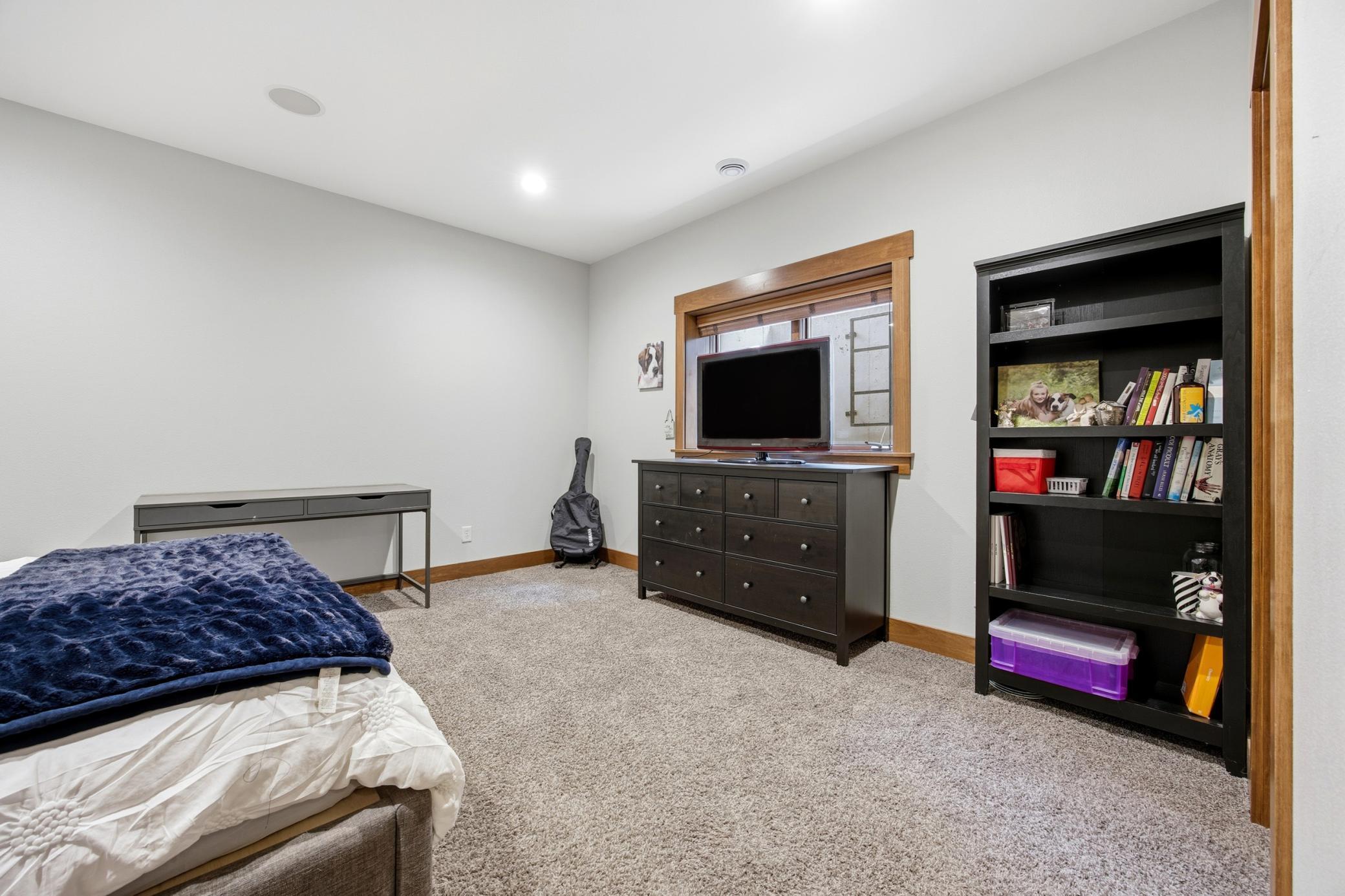 310 48th Avenue Southwest Moorhead, MN 56560 - Photo 49 of 75