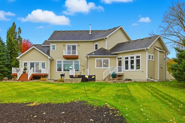 $1,500,000 | 310 48th Avenue Southwest, Moorhead, MN 56560