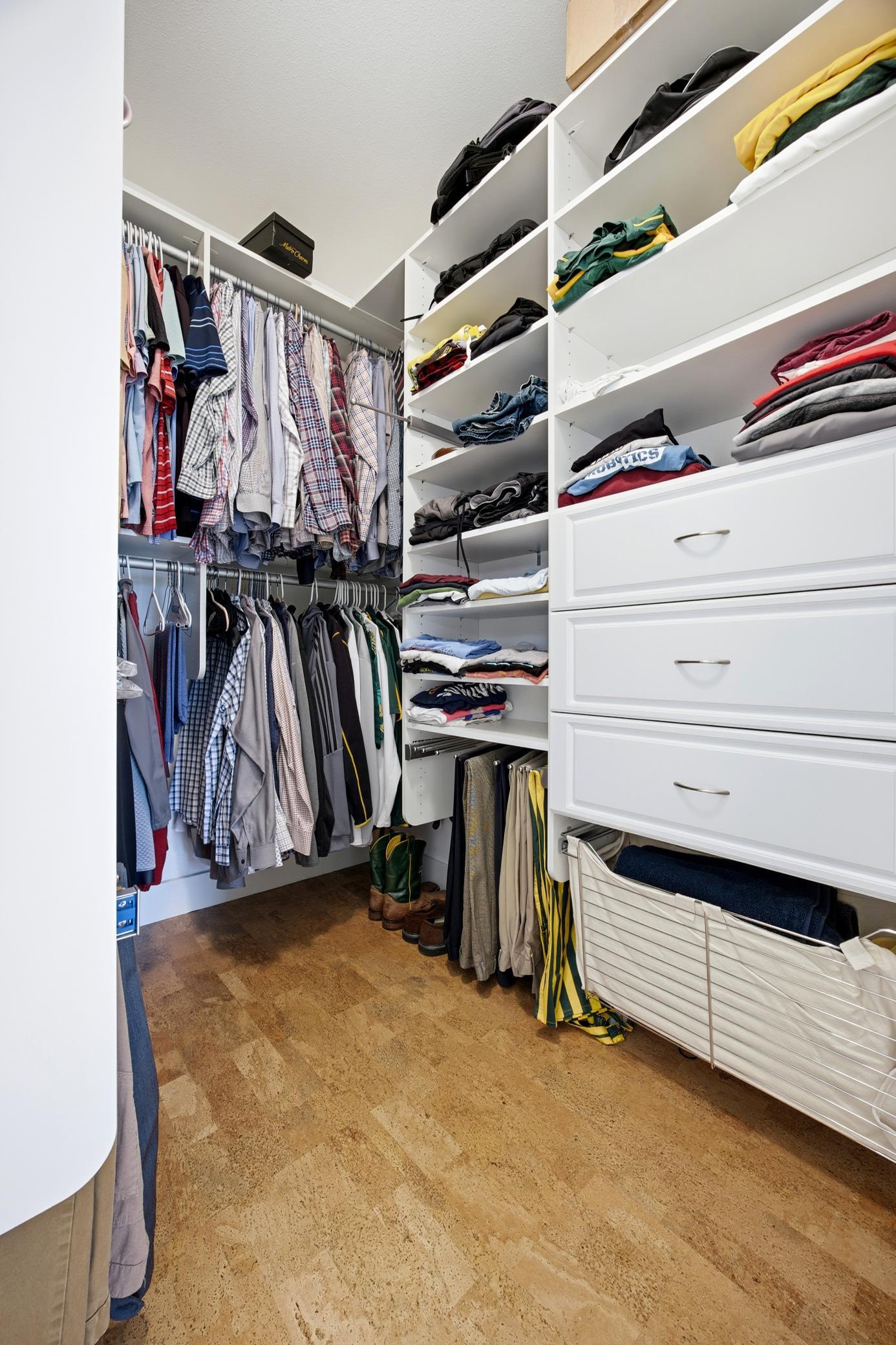 310 48th Avenue Southwest Moorhead, MN 56560 - Photo 8 of 75