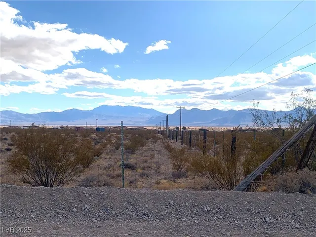 $250,000 | 8.91-ac 8.91-ac On Obsidian & Miami Avenue, Sandy Valley, NV 89019