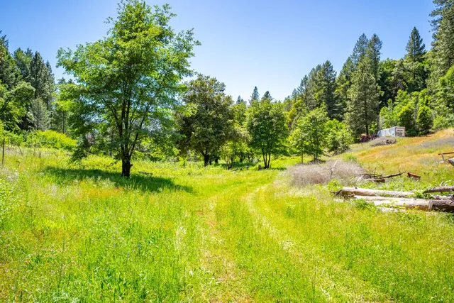 a view of an ocean view