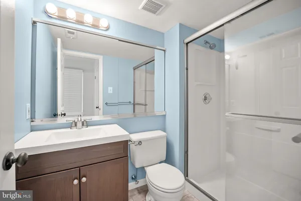 $2,500 | 31 Everett Drive, Newtown, PA 18940