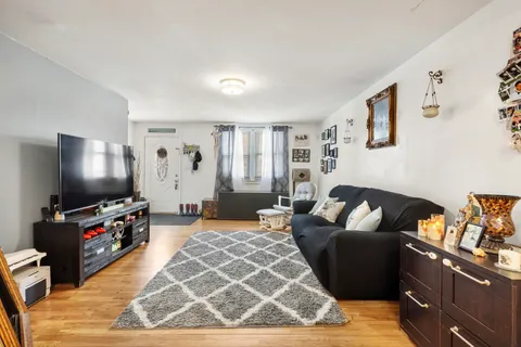 $839,000 | 961 A Summit Avenue, Jersey City, NJ 07307