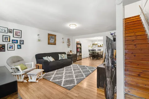 $839,000 | 961 A Summit Avenue, Jersey City, NJ 07307