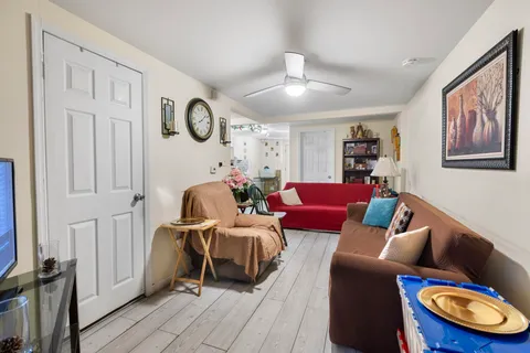 $839,000 | 961 A Summit Avenue, Jersey City, NJ 07307