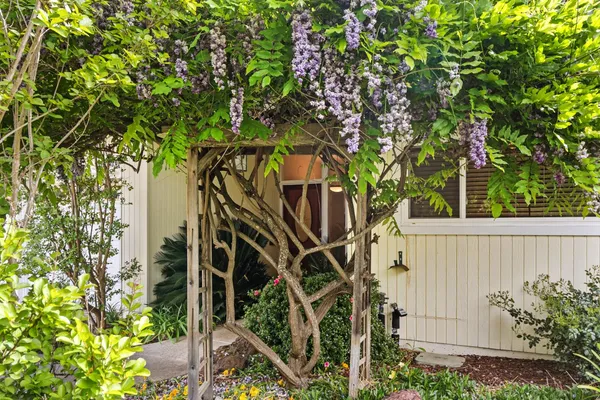 $795,000 | 5720 River Oak Way, Carmichael, CA 95608